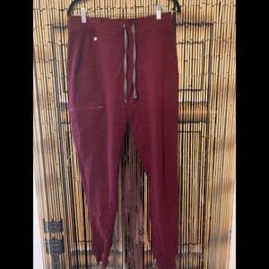 FIGS JOGGER SCRUBS BURGUNDY- size MEDIUM TALL